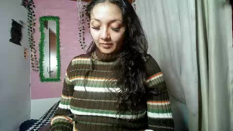 sexy lolas online show from 05-22-26, 06:31