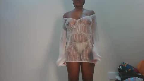 sexy_lyna online show from 01-06-26, 05:16