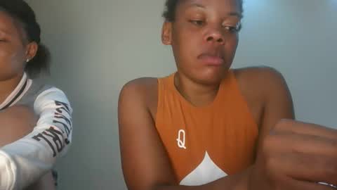 sexy_lyna online show from 04-06-26, 06:31