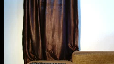 Snapshot of sexy_maureen chatting on 06-19-26, 07:56 maggi online show from 06-19-26, 07:56