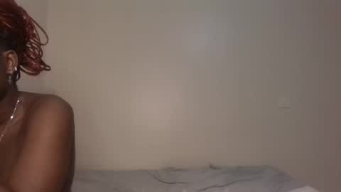 Snapshot of sexy_maya3 chatting on 10-24-25, 11:12 maya online show from 10-24-25, 11:12