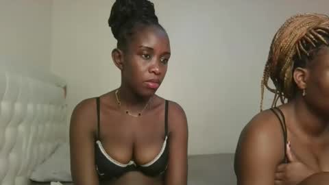 Snapshot of sexy_maya3 chatting on 11-18-25, 09:03 maya online show from 11-18-25, 09:03