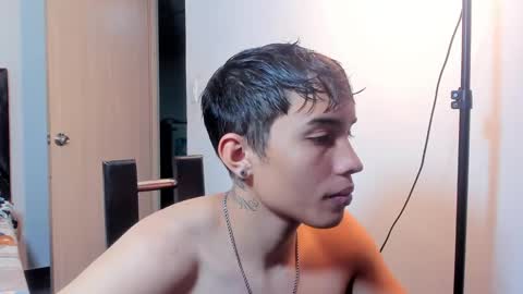 sexy_molly09 online show from 11-04-25, 12:43