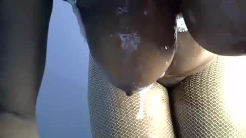 Snapshot of sexy_natallie chatting on 06-27-26, 12:22 natallie online show from 06-27-26, 12:22