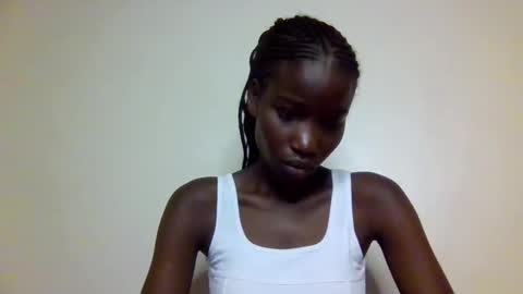 sexy_petittie online show from 10-19-25, 02:56