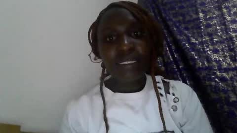 Snapshot of sexy_queenebony chatting on 10-14-25, 09:21 sexy_queenebony online show from 10-14-25, 09:21