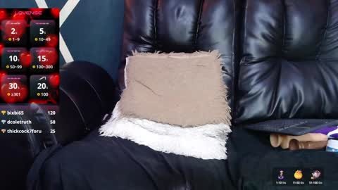 karoline online show from 01-25-25, 05:18