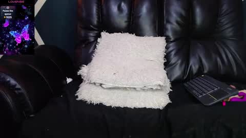 karoline online show from 03-11-25, 02:54