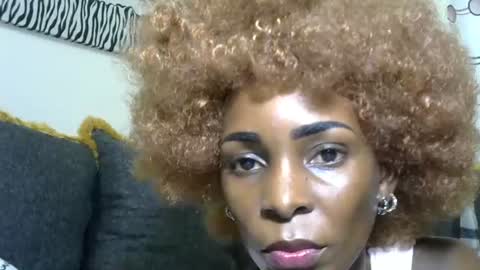 Snapshot of sexy_rinah_ chatting on 06-23-26, 02:37 Rinah online show from 06-23-26, 02:37