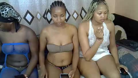 sexy_shan09 online show from 12-16-25, 12:32