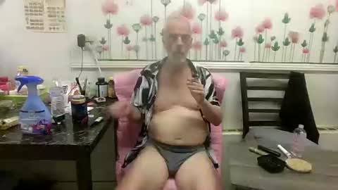 Daddy online show from 04-25-26, 08:28