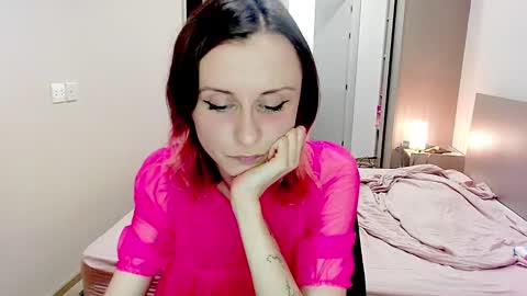 Snapshot of sexy_wise_kind chatting on 01-08-25, 09:23 Mandy Green online show from 01-08-25, 09:23