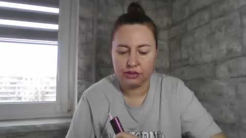 Olivia online show from 12-02-25, 07:14