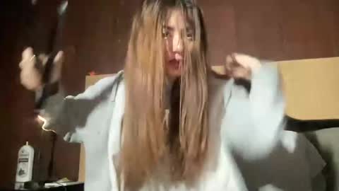 Snapshot of sexyaliceskay chatting on 11-09-25, 12:31 Alice Skay online show from 11-09-25, 12:31