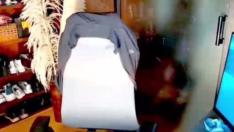 Alice Skay online show from 03-01-26, 01:29