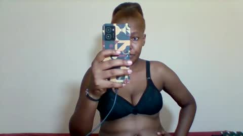 sexyapple2002 online show from 02-13-26, 07:10