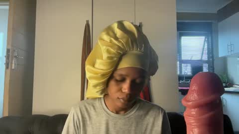 sexyasszeeee online show from 11-17-25, 02:23