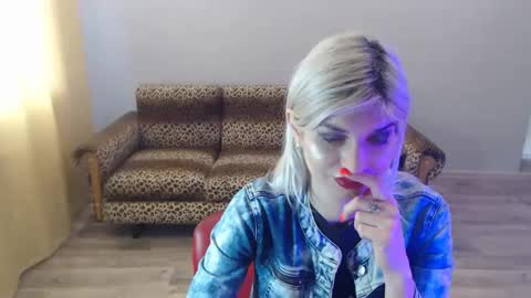 sexybeatriice online show from 01-25-25, 10:29