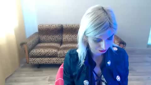 sexybeatriice online show from 02-18-25, 12:17