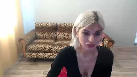 sexybeatriice online show from 10-14-25, 06:36