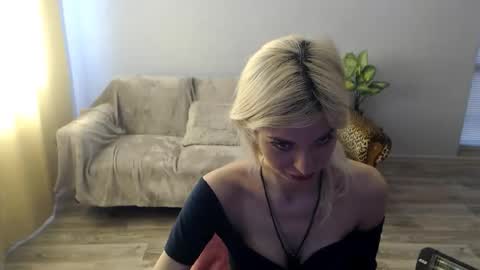 sexybeatriice online show from 05-23-26, 06:18