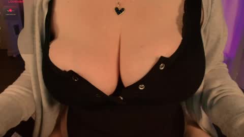 Snapshot of sexybichette chatting on 06-05-26, 01:23 Bichette online show from 06-05-26, 01:23