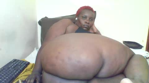 Snapshot of sexyblackberry7 chatting on 07-01-26, 09:44 MAUREEN online show from 07-01-26, 09:44