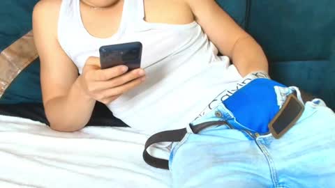 Snapshot of sexyboy_vc chatting on 10-10-25, 02:38 owen sky online show from 10-10-25, 02:38