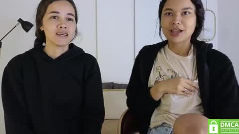 chanell and yina online show from 12-17-25, 01:06
