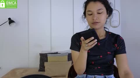 chanell and yina online show from 02-15-26, 01:20