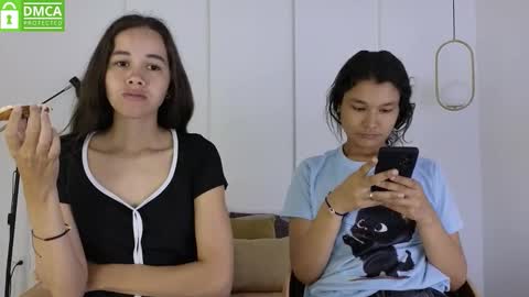 chanell and yina online show from 03-23-26, 01:37