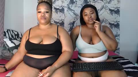 Snapshot of sexychill2000 chatting on 05-18-26, 09:20 SEXYCHILL online show from 05-18-26, 09:20