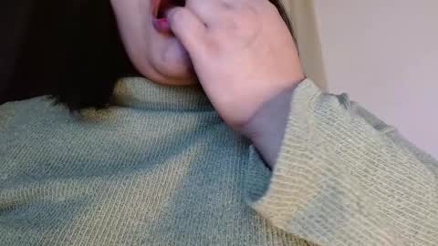 Snapshot of sexychubbyy chatting on 01-23-25, 07:40 Eva online show from 01-23-25, 07:40