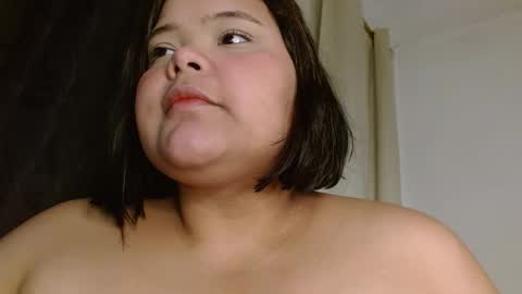 Snapshot of sexychubbyy chatting on 02-08-25, 05:50 Eva online show from 02-08-25, 05:50