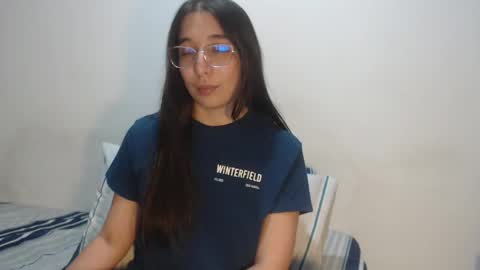 Coralinne online show from 05-21-26, 10:06
