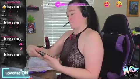 Snapshot of sexydistraction1 chatting on 02-05-25, 07:31  SexyDistraction  online show from 02-05-25, 07:31