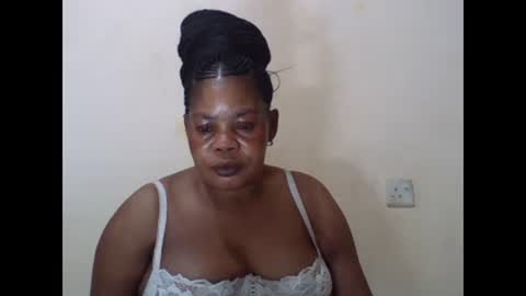 Snapshot of sexydove2 chatting on 02-05-25, 07:10 EMILY online show from 02-05-25, 07:10