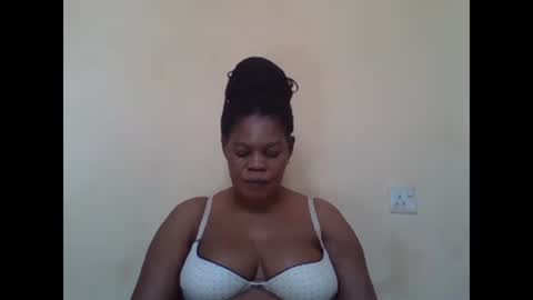 Snapshot of sexydove2 chatting on 03-05-25, 07:27 EMILY online show from 03-05-25, 07:27