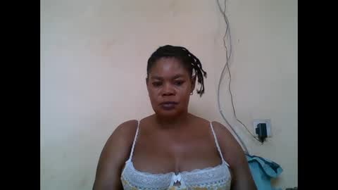 Snapshot of sexydove2 chatting on 11-01-25, 07:10 EMILY online show from 11-01-25, 07:10