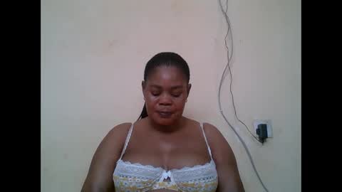 Snapshot of sexydove2 chatting on 11-09-25, 06:44 EMILY online show from 11-09-25, 06:44