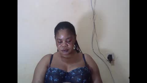 Snapshot of sexydove2 chatting on 11-24-25, 06:40 EMILY online show from 11-24-25, 06:40