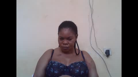 Snapshot of sexydove2 chatting on 12-02-25, 06:08 EMILY online show from 12-02-25, 06:08