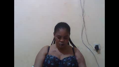 Snapshot of sexydove2 chatting on 12-02-25, 06:47 EMILY online show from 12-02-25, 06:47