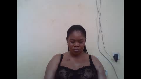 Snapshot of sexydove2 chatting on 12-05-25, 06:44 EMILY online show from 12-05-25, 06:44