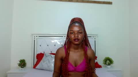 Snapshot of sexyebony256 chatting on 02-20-25, 03:08 SexyEbony online show from 02-20-25, 03:08