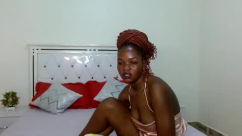 Snapshot of sexyebony256 chatting on 02-22-25, 12:19 SexyEbony online show from 02-22-25, 12:19