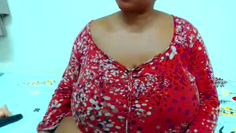 sexyebonylove89 online show from 12-05-24, 03:39