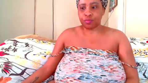 sexyebonylove89 online show from 04-09-26, 08:42