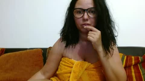 Eva online show from 06-19-26, 02:38