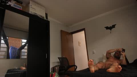 Snapshot of sexyflightz chatting on 12-02-24, 02:08 chris online show from 12-02-24, 02:08